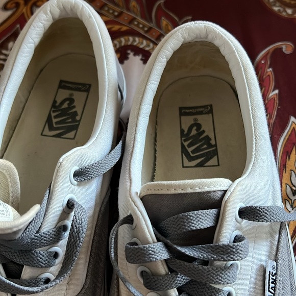Men size 9.5 Vans. Good condition. Has Alex on the back of the left shoe - Picture 2 of 5
